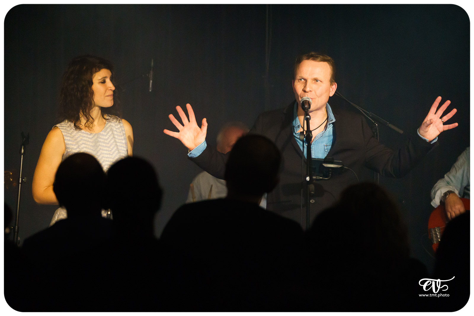 SERGE, ELEGANCE ACOUSTIQUE